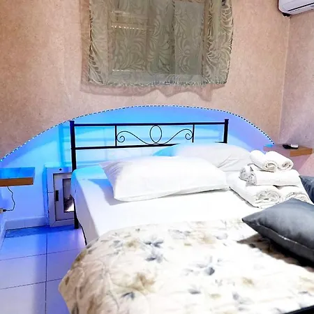 La Casina Di Adry Apartmán *