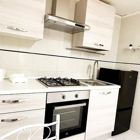 La Casina Di Adry Apartman *