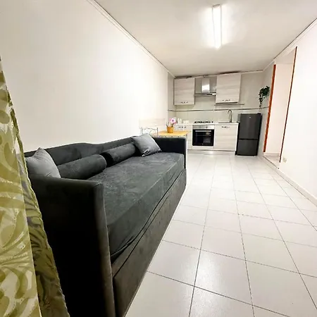 La Casina Di Adry Appartamento *